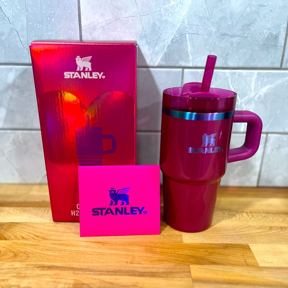 SOLD OUT | Stanley Limited Edition Berry Truffle 20 oz Quencher - IN HAND